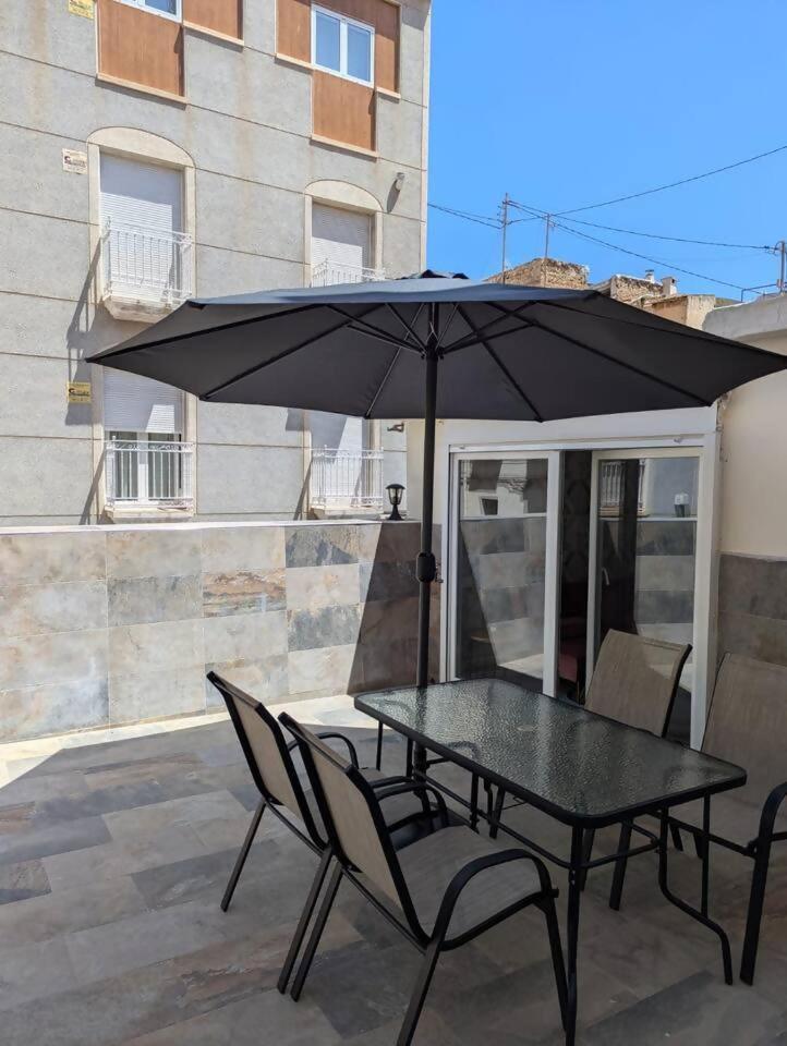 Urban Estudio Elegante Con Terraza อาลิกันเต ภายนอก รูปภาพ